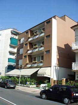 גראדו Albergo Al Parco מראה חיצוני תמונה